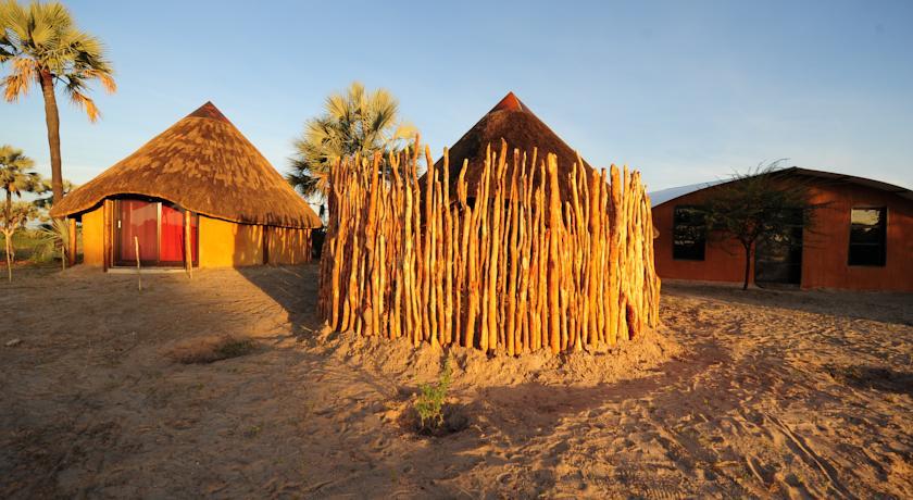 Ongula Village Homestead Lodge Ondangua Extérieur photo