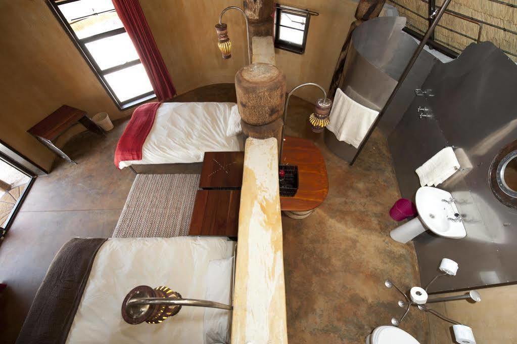 Ongula Village Homestead Lodge Ondangua Extérieur photo