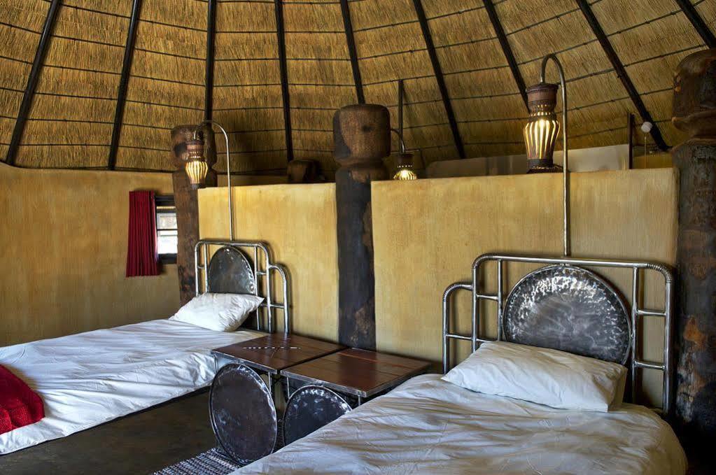 Ongula Village Homestead Lodge Ondangua Extérieur photo